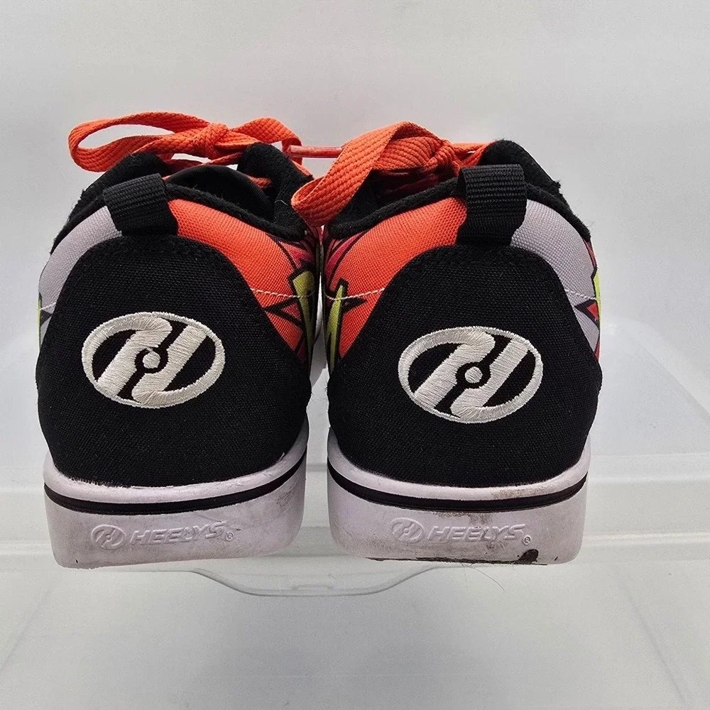 Heelys Pro 20 Prints Shoes Youth Kids Size 3 Black Boom Comic Wheel Sneakers